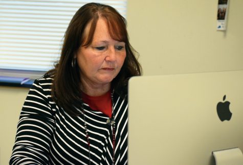Long Time Cheer Sponsor Retires from Position