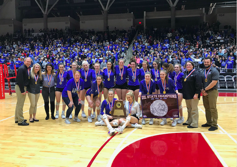 Photo courtesy of Sandy Kostelecky

Featured: Varsity Volleyball Team from 2018-2019 and supporting faculty 